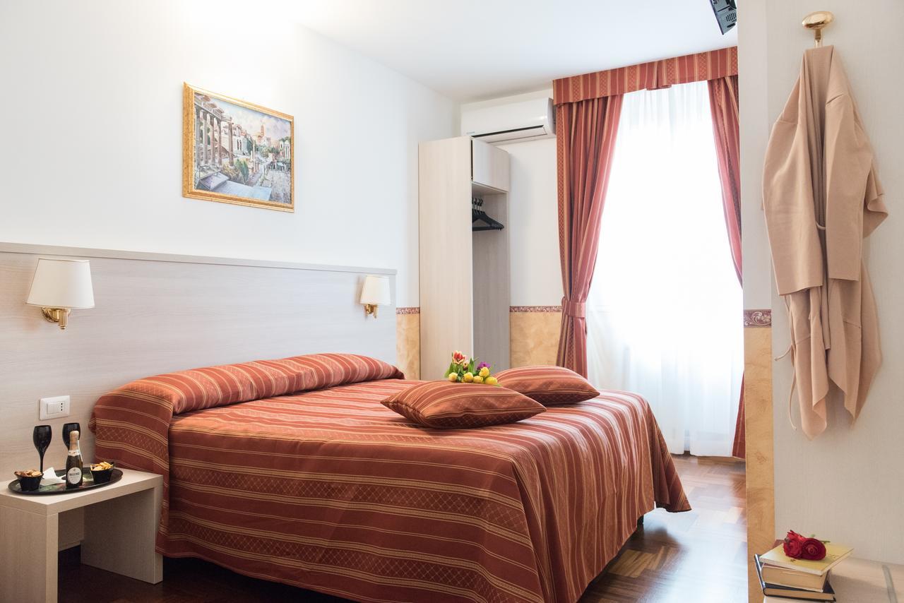 Domus Giulia Bed & Breakfast Rome Exterior photo